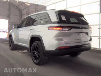 2024 Jeep Grand Cherokee Altitude - miniatura 6