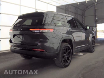 2024 Jeep Grand Cherokee Altitude - miniatura 4