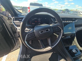 2024 Jeep Grand Cherokee Altitude - miniatura 10