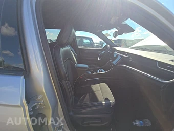 2024 Jeep Grand Cherokee Altitude - miniatura 8