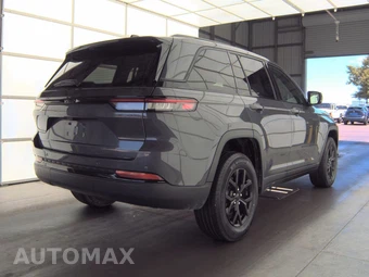 2024 Jeep Grand Cherokee Altitude - miniatura 4