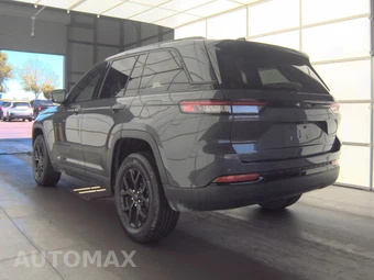 2024 Jeep Grand Cherokee Altitude - miniatura 6