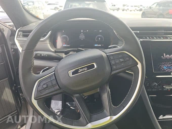 2024 Jeep Grand Cherokee Altitude - miniatura 10