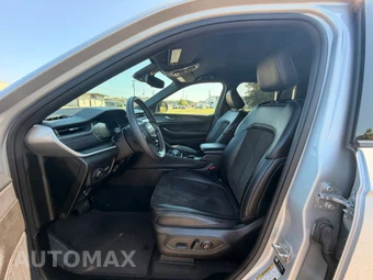 2024 Jeep Grand Cherokee Altitude - miniatura 10