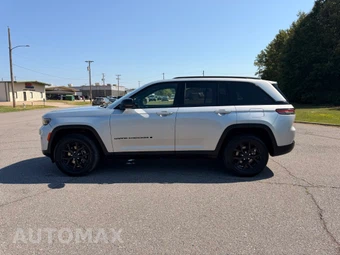 2024 Jeep Grand Cherokee Altitude - miniatura 8