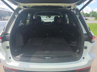 2024 Jeep Grand Cherokee Altitude - miniatura 14