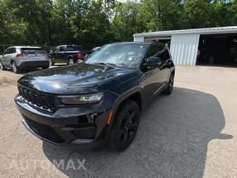 2024 Jeep Grand Cherokee Altitude