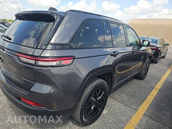 2024 Jeep Grand Cherokee Altitude - miniatura 4