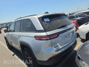2024 Jeep Grand Cherokee Altitude - miniatura 6