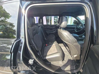 2024 Jeep Grand Cherokee Altitude X - miniatura 13