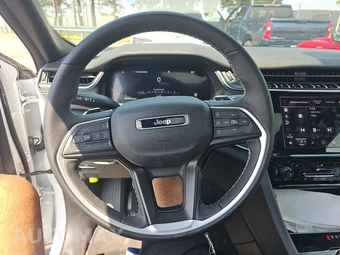 2024 Jeep Grand Cherokee Altitude X - miniatura 10
