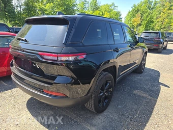 2024 Jeep Grand Cherokee Altitude X - miniatura 4
