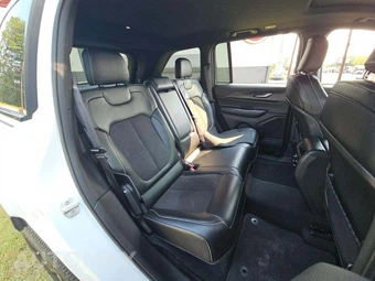 2024 Jeep Grand Cherokee Altitude X - miniatura 16