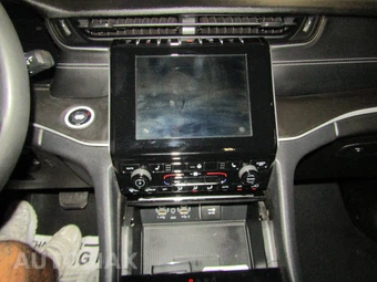 2024 Jeep Grand Cherokee L Altitude - miniatura 14