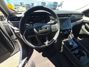 2024 Jeep Grand Cherokee L Laredo - miniatura 10
