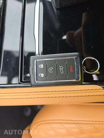2024 Jeep Grand Cherokee L Summit Reserve - miniatura 8