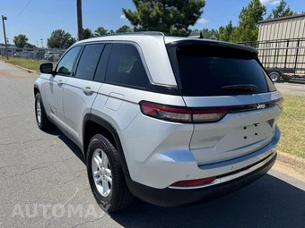 2024 Jeep Grand Cherokee Laredo - miniatura 7