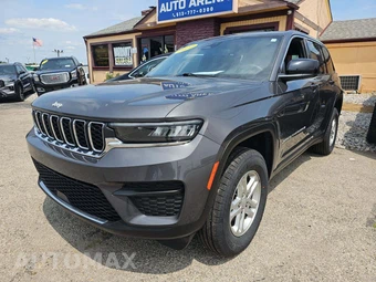 2024 Jeep Grand Cherokee Laredo
