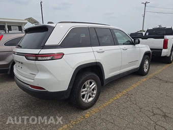 2024 Jeep Grand Cherokee Laredo - miniatura 4