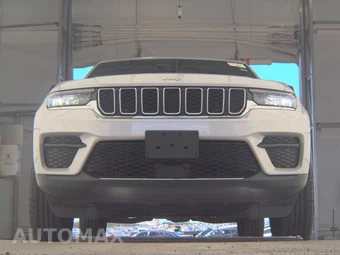 2024 Jeep Grand Cherokee Laredo - miniatura 3