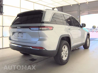 2024 Jeep Grand Cherokee Laredo - miniatura 5