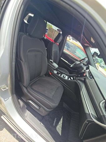2024 Jeep Grand Cherokee Laredo X - miniatura 18