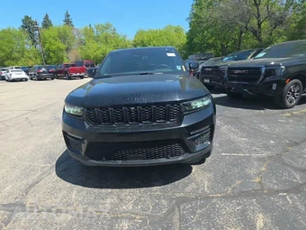 2024 Jeep Grand Cherokee Limited - miniatura 2