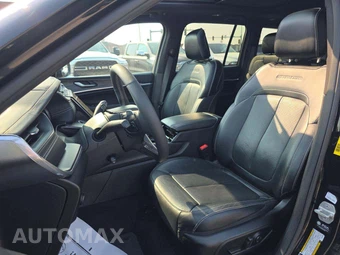 2024 Jeep Grand Cherokee Overland - miniatura 3