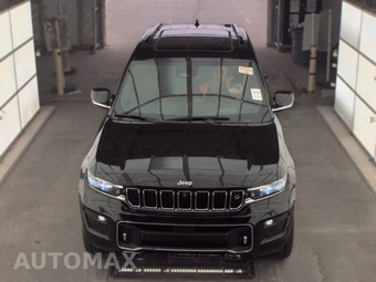 2024 Jeep Grand Cherokee Overland - miniatura 2