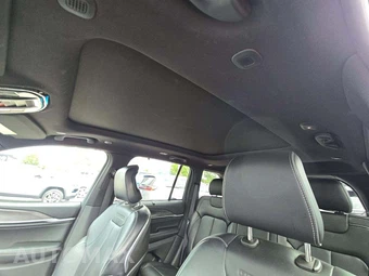 2024 Jeep Grand Cherokee Overland - miniatura 11