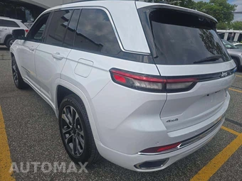 2024 Jeep Grand Cherokee Overland - miniatura 2