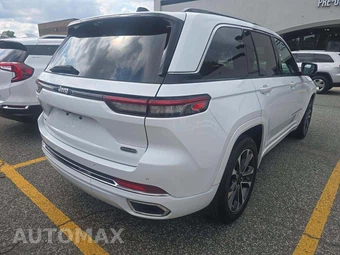2024 Jeep Grand Cherokee Overland - miniatura 3