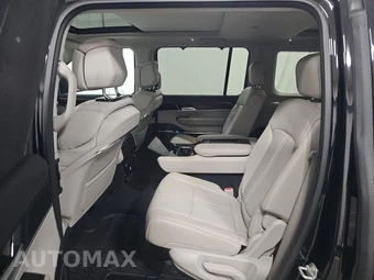 2024 Jeep Grand Wagoneer - miniatura 13