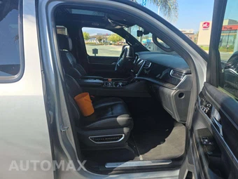 2024 Jeep Grand Wagoneer L Obsidian - miniatura 19