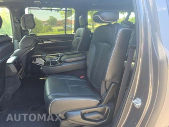2024 Jeep Grand Wagoneer L Obsidian - miniatura 10