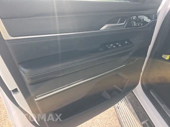 2024 Jeep Grand Wagoneer L Obsidian - miniatura 9