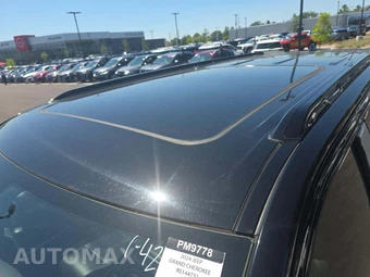 2024 Jeep Grand Wagoneer L Obsidian – miniatura 9