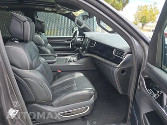2024 Jeep Grand Wagoneer L Obsidian - miniatura 8