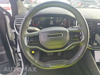 2024 Jeep Grand Wagoneer L Obsidian – miniatura 10