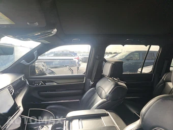 2024 Jeep Grand Wagoneer L Obsidian – miniatura 18