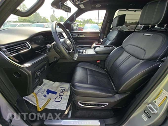 2024 Jeep Grand Wagoneer L Obsidian - miniatura 3