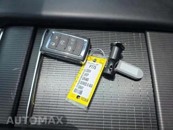 2024 Jeep Grand Wagoneer L Obsidian – miniatura 8