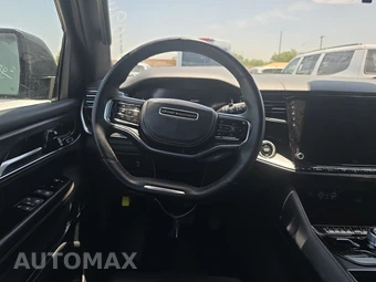 2024 Jeep Grand Wagoneer L Obsidian - miniatura 10