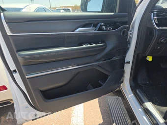2024 Jeep Grand Wagoneer L Obsidian - miniatura 9