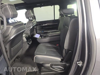 2024 Jeep Grand Wagoneer L Obsidian - miniatura 13