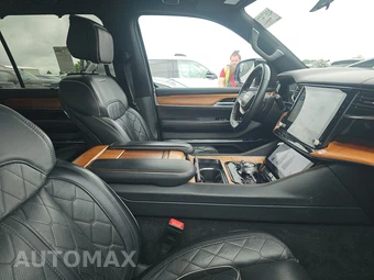 2024 Jeep Grand Wagoneer L Series III - miniatura 8