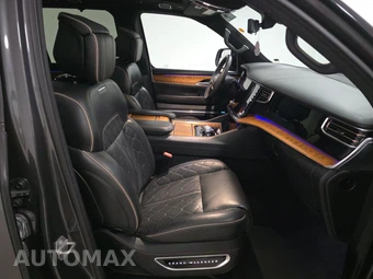 2024 Jeep Grand Wagoneer L Series III - miniatura 8
