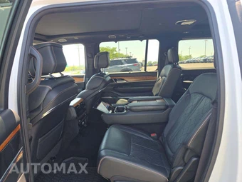 2024 Jeep Grand Wagoneer L Series III - miniatura 10