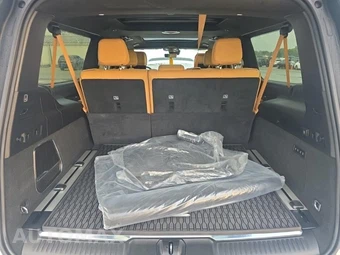 2024 Jeep Grand Wagoneer L Series III - miniatura 21