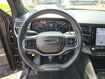 2024 Jeep Grand Wagoneer L Series III Obsidian - miniatura 10